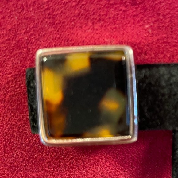 Liz Claiborne Faux Tortoise Shell & Silver Tone Clip Earrings - Picture 2 of 3